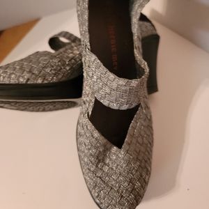 Bernie Mev Womans Wedge Heel Mary Jane Black Woven Stretch Sz: US 8, EUR 40  new